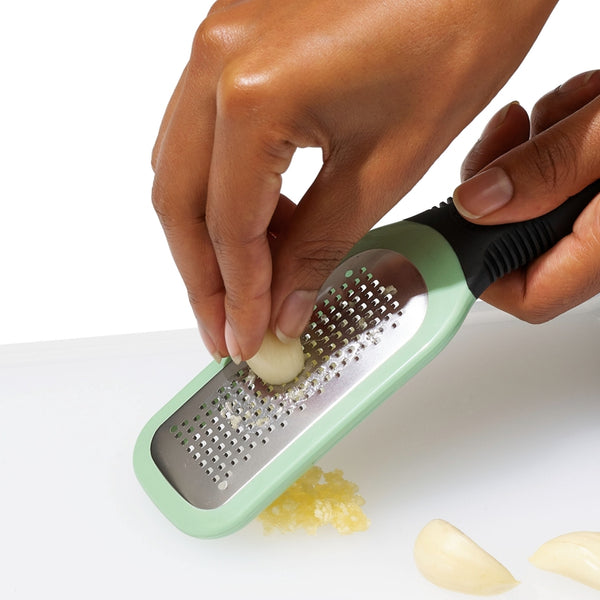OXO Good Grips Etched Ginger & Garlic Grater