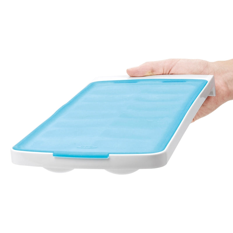 OXO Good Grips No-Spill Ice Cube Tray