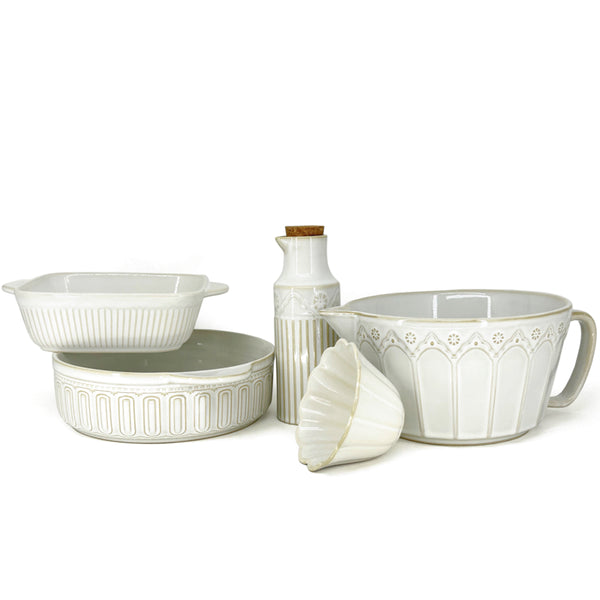 Le Petite Four Round Baking Dish