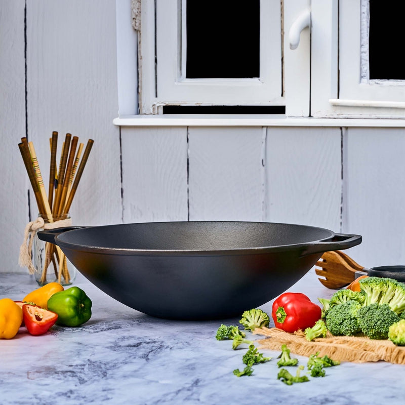 Victoria Cast Iron Wok - 14 inch