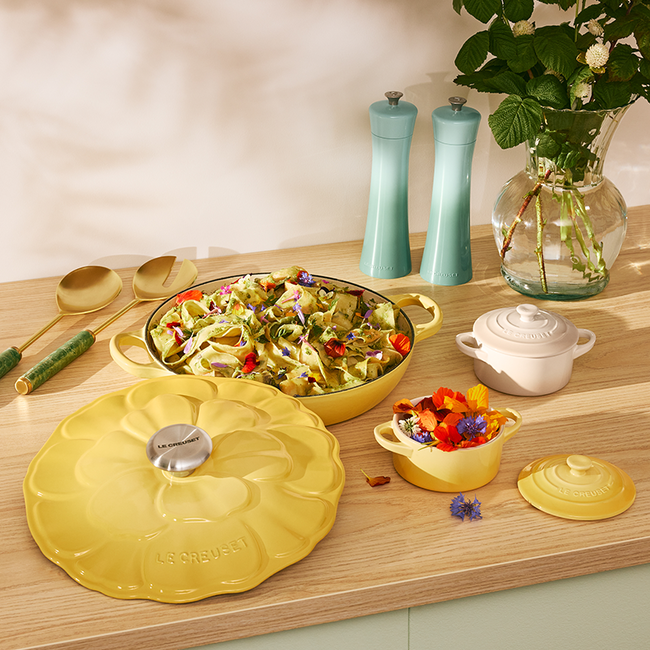 Le Creuset Petal Braiser - 2.2L