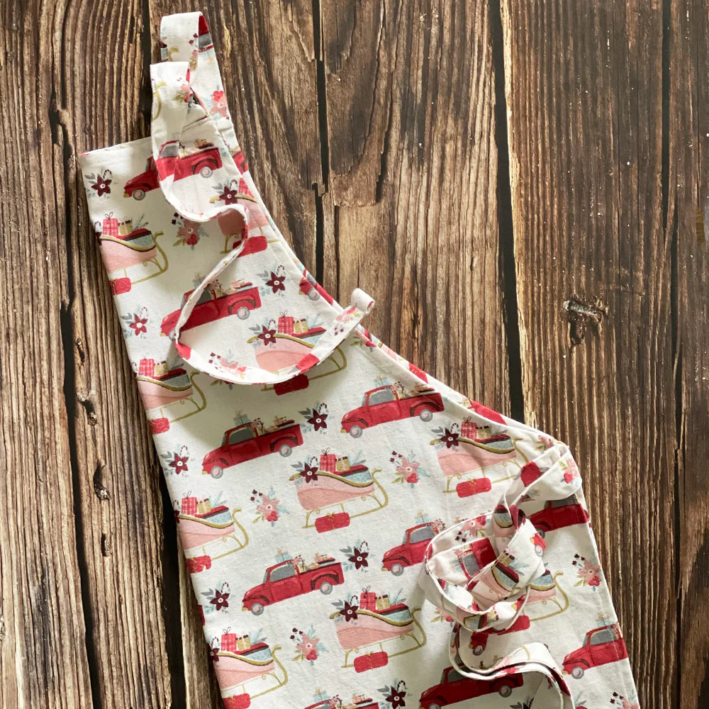 Mahogany Sleigh & Presents Apron
