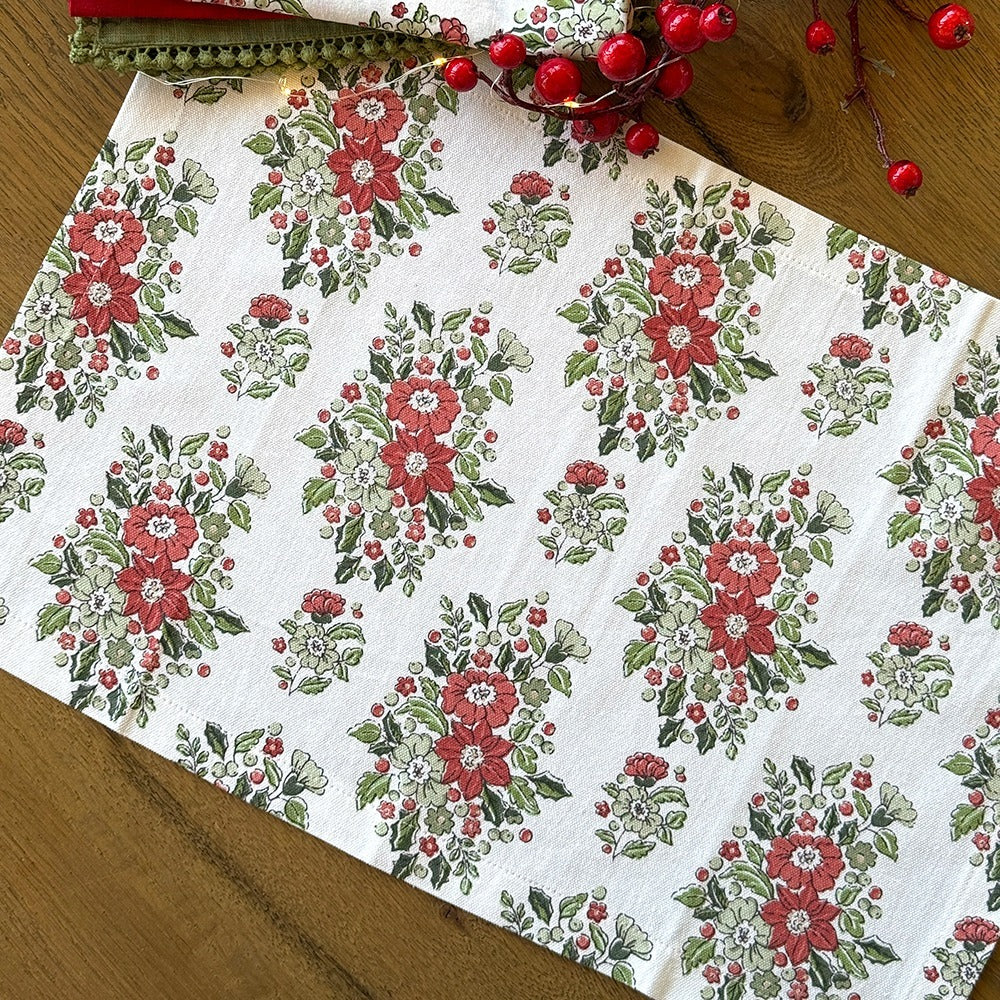 Mahogany Holly & Berry Placemats - Set of 4