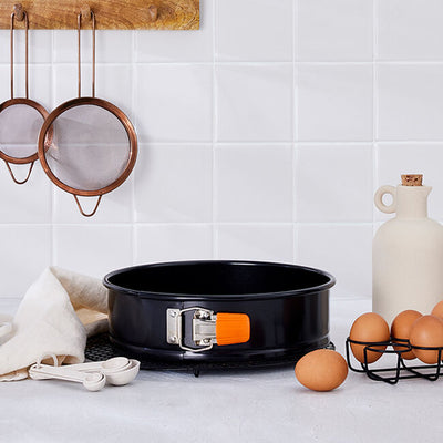 Le Creuset Springform Pan - 20cm