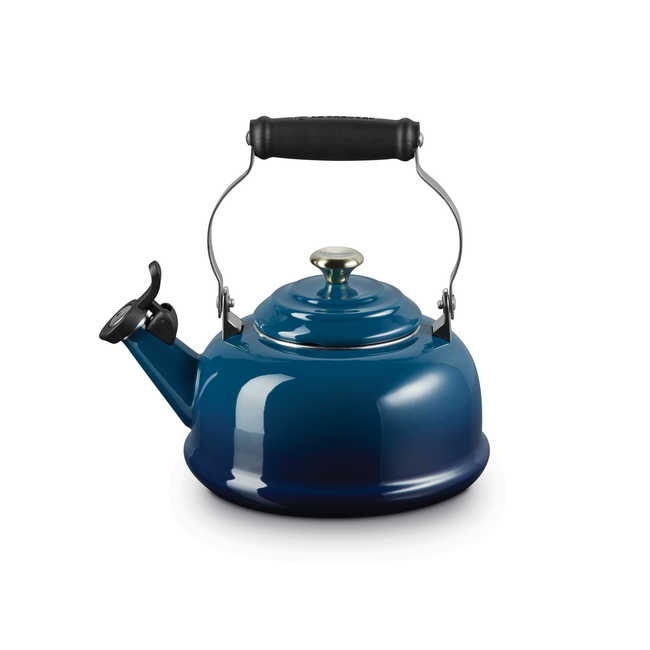 Le Creuset Classic Whistling Kettle - 1.7 L (1.8 QT)