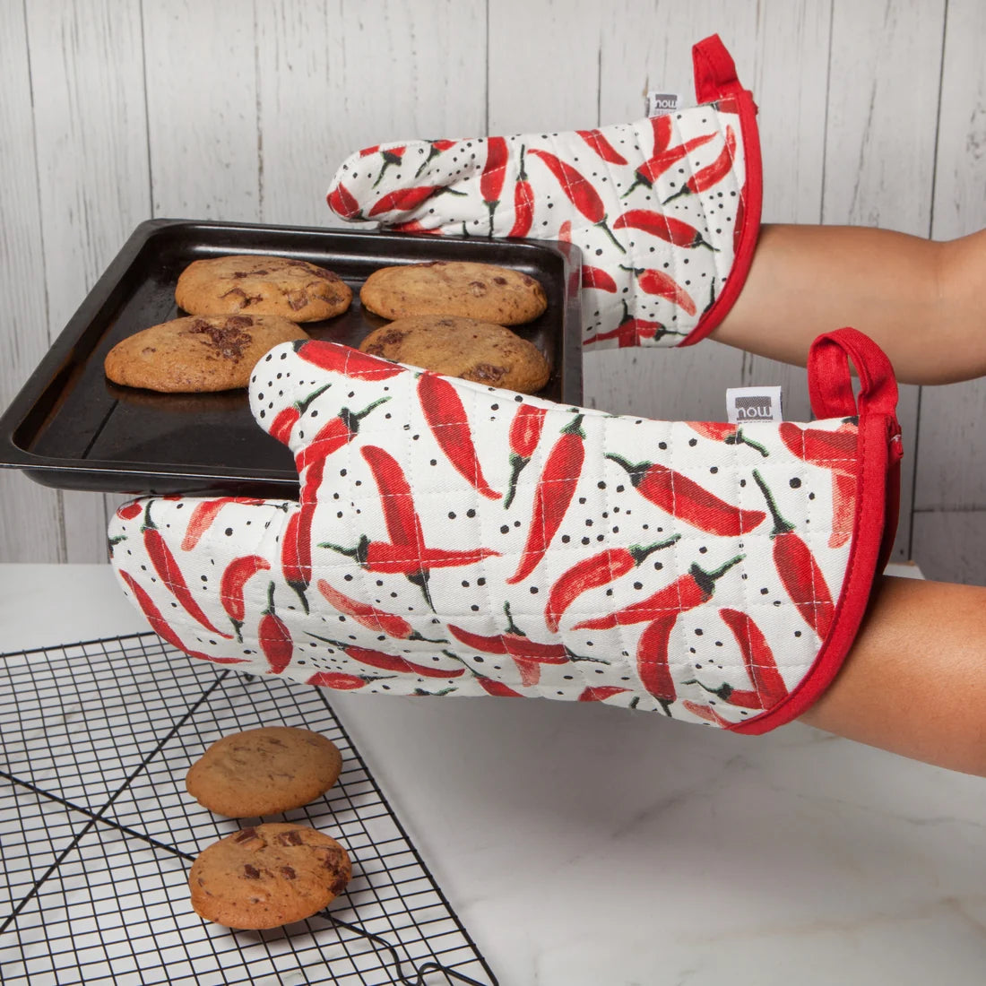 Caliente Oven Mitt