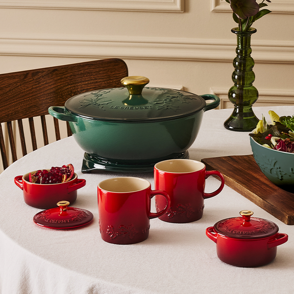 Holly Collection Mini Round Cocotte