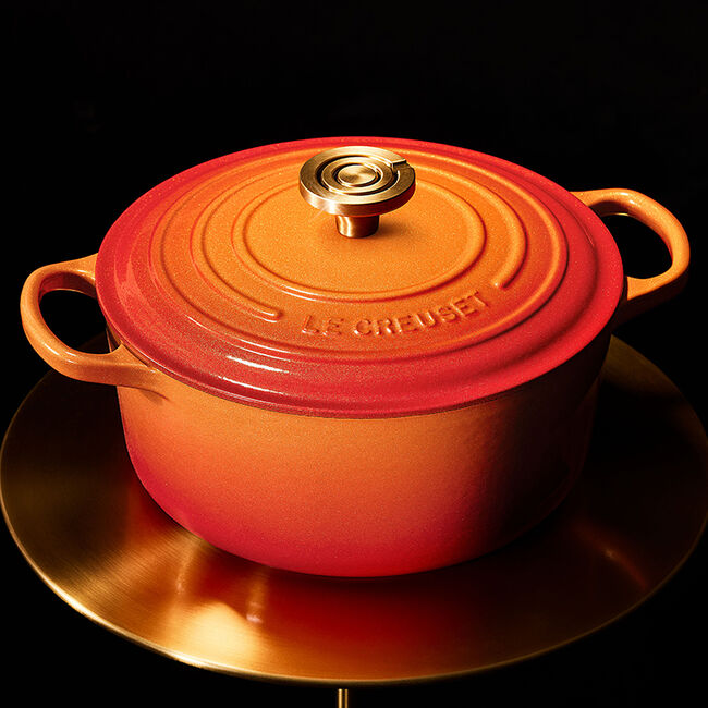 Le Creuset Round Dutch Oven - 5.3L (Flamme Dorée)